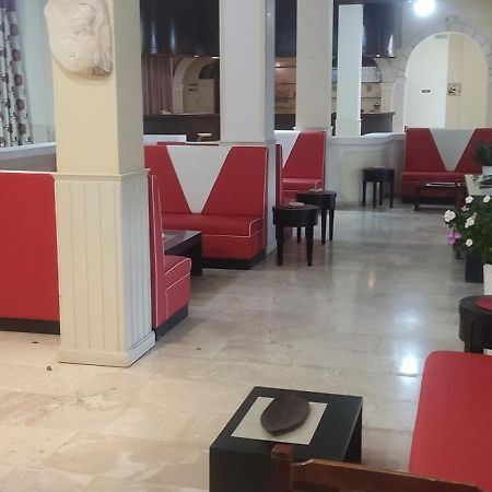 Pantheon Hall Hotel Mesongí エクステリア 写真
